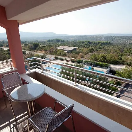 Marinic * 普利莫顿