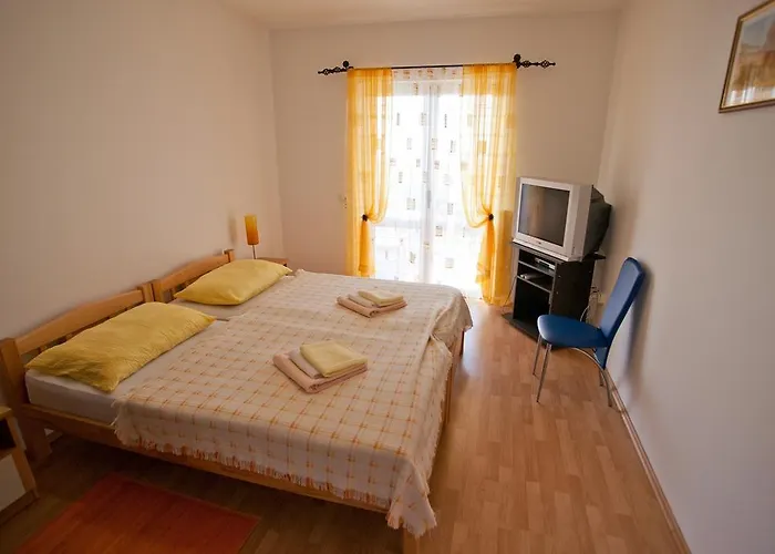 Apartment Marinic Primosten